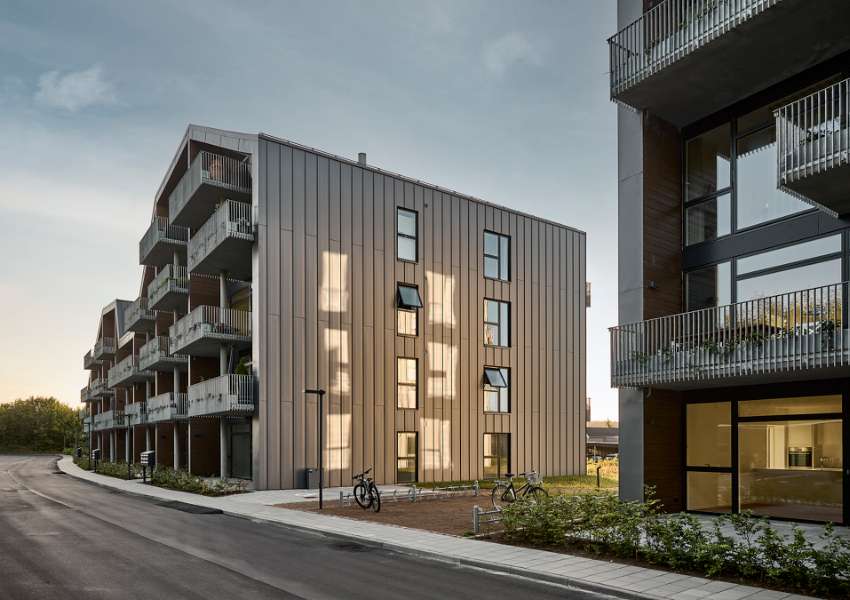 Spændende tagkonstruktion beklædt med DS Nordic Klikfals, Udsigten - Vester Ringvej 45, 8600 Silkeborg